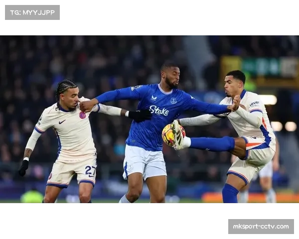 切尔西宣布17岁门将弗雷迪贝尔纳尔签署首份职业合同